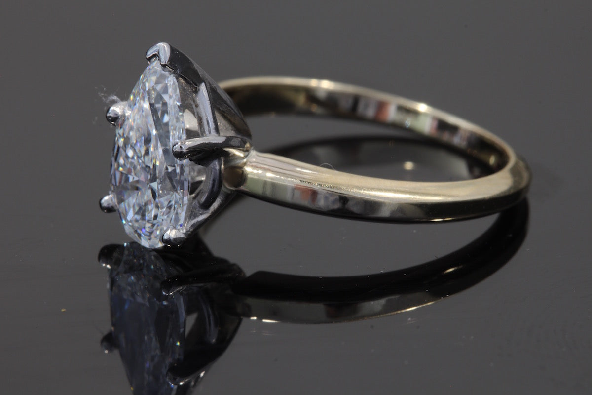 Pear lab diamond ring 1.67ct