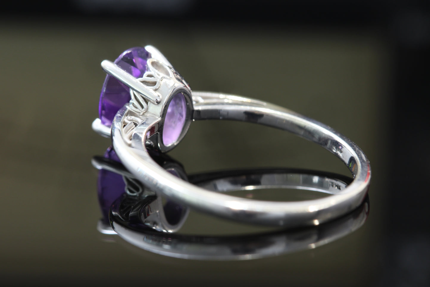Amethyst ring 14k