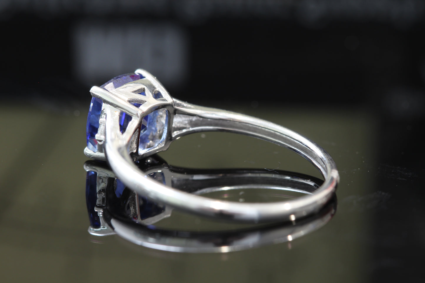 Synthetic blue sapphire and diamond ring 10k