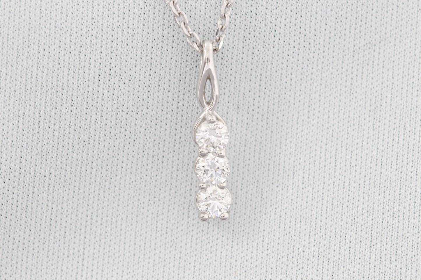 14k three stone diamond necklace