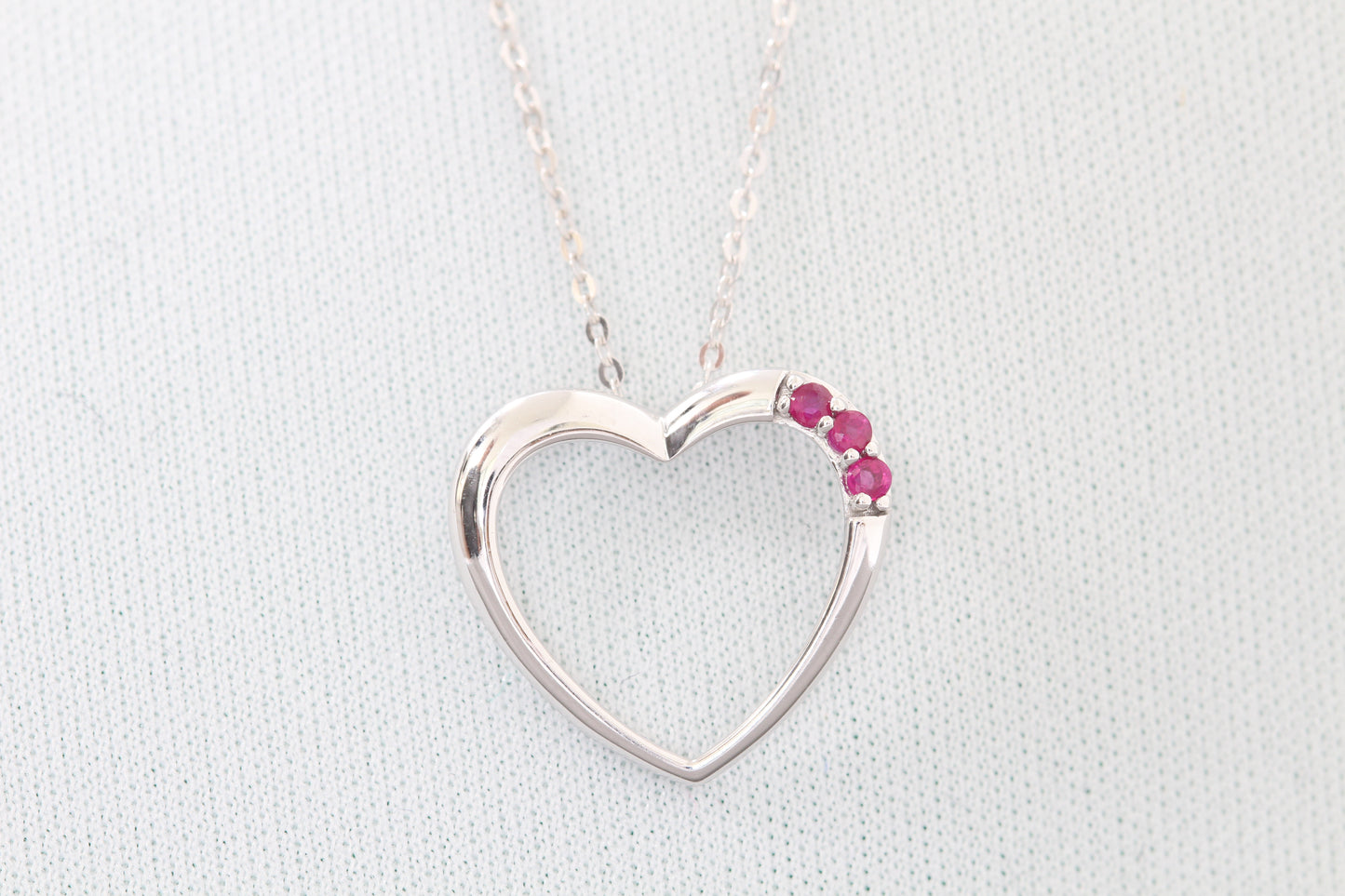 10k gold heart ruby pendant