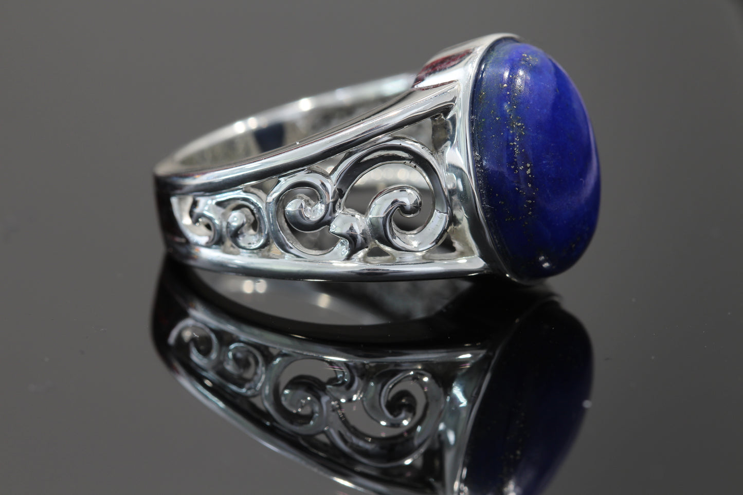 Silver lapis ring