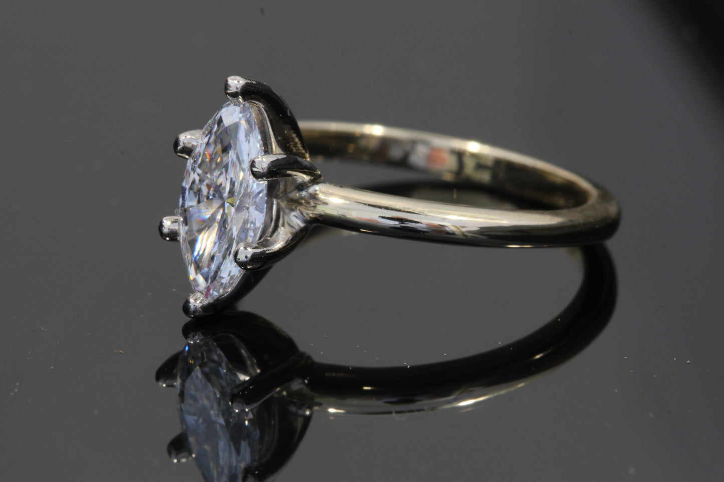 1.01ct Marquise diamond