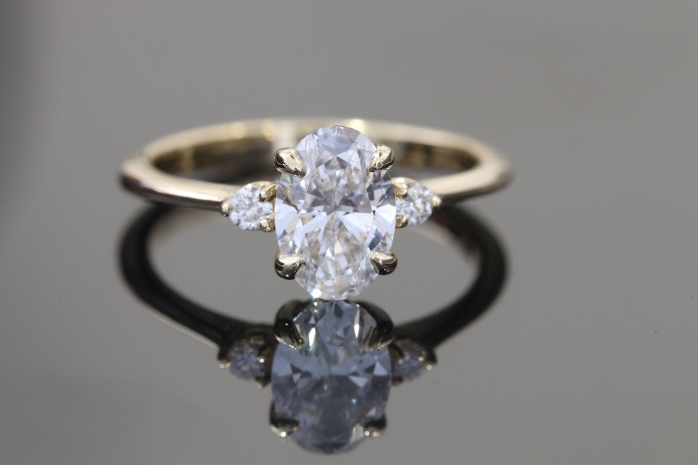 Accented Oval