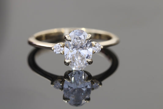 Accented Oval
