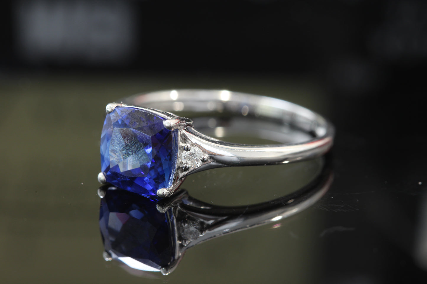 Synthetic blue sapphire and diamond ring 10k