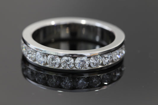 14k white gold diamond band 1.00 carat