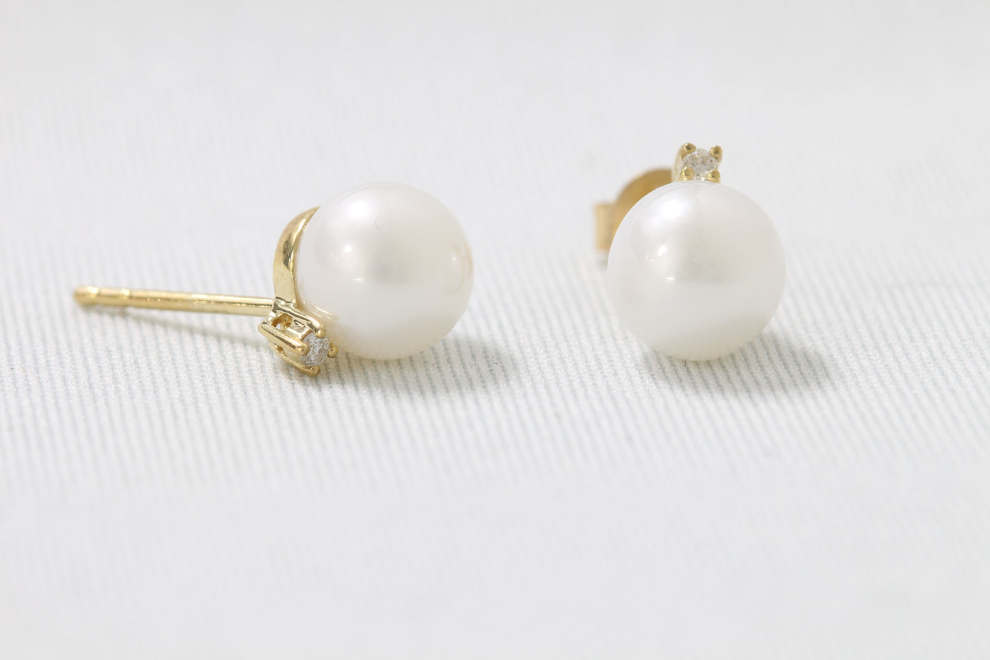 10k 8mm pearl and diamond earrings