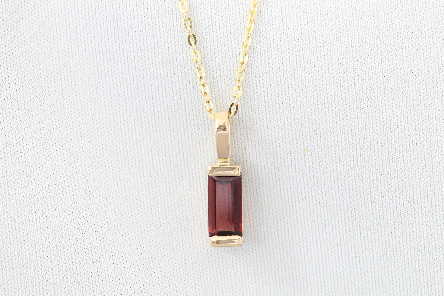 14k Garnet necklace