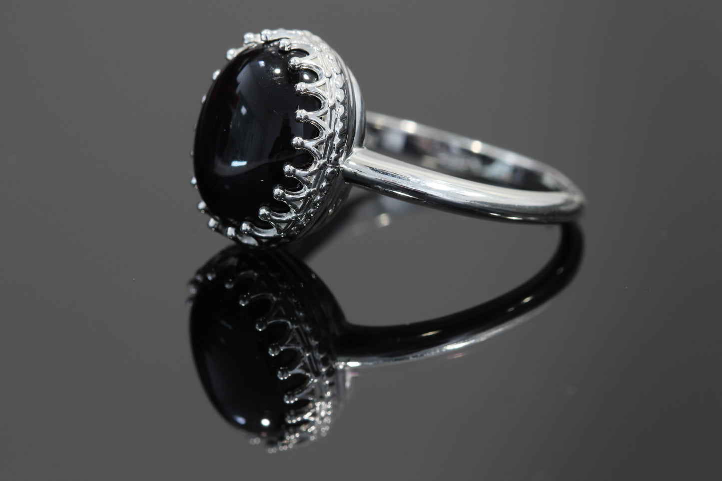 Sterling silver genuine black onyx crown ring